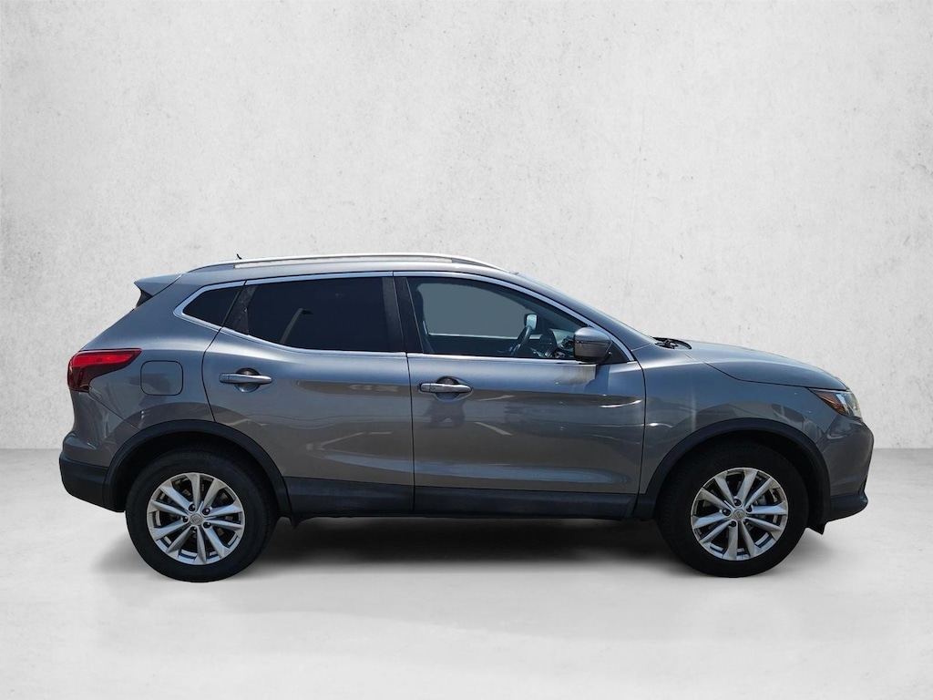 Used 2017 Nissan Rogue Sport SV SUV