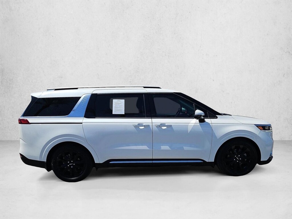 Used 2022 Kia Carnival SX Prestige MPV
