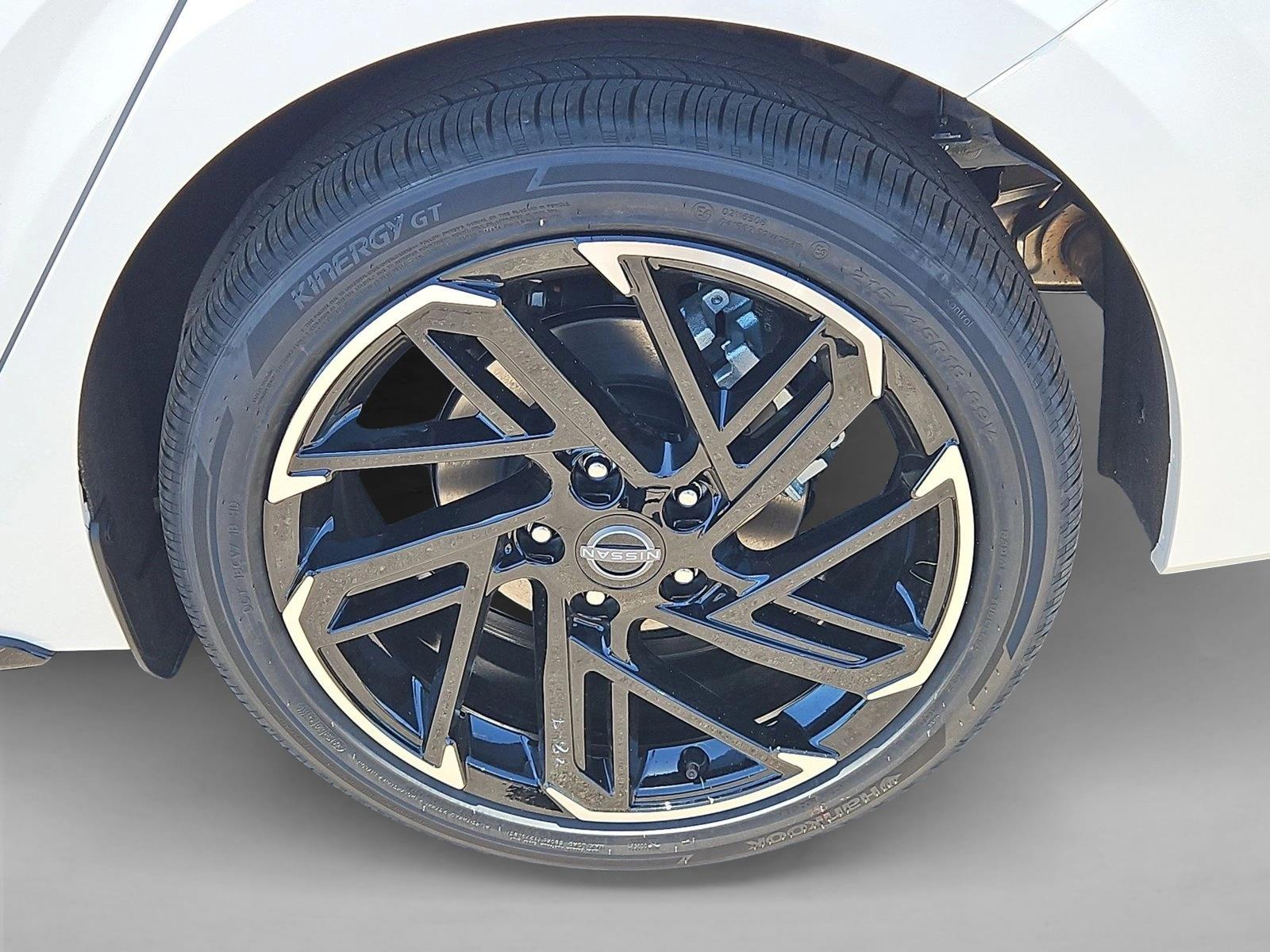2026 Nissan Sentra SR - Photo 10