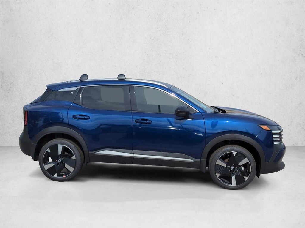 New 2026 Nissan Kicks SR SUV