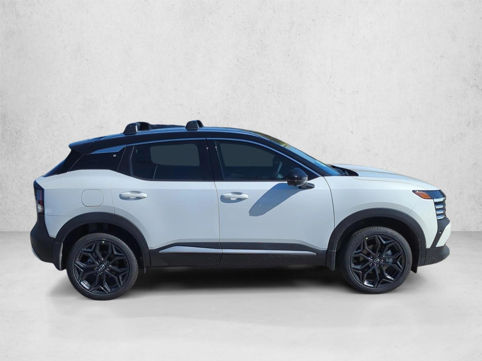 New 2026 Nissan Kicks SR SUV