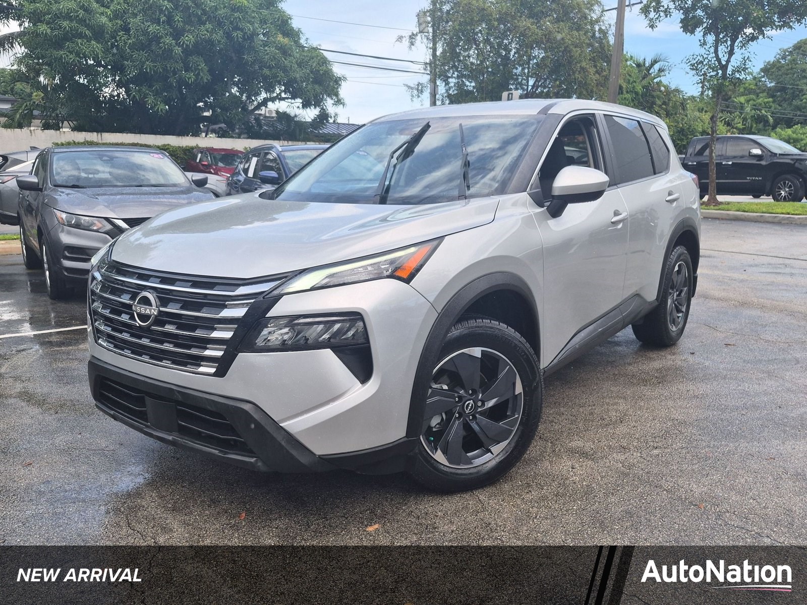  Nissan Rogue