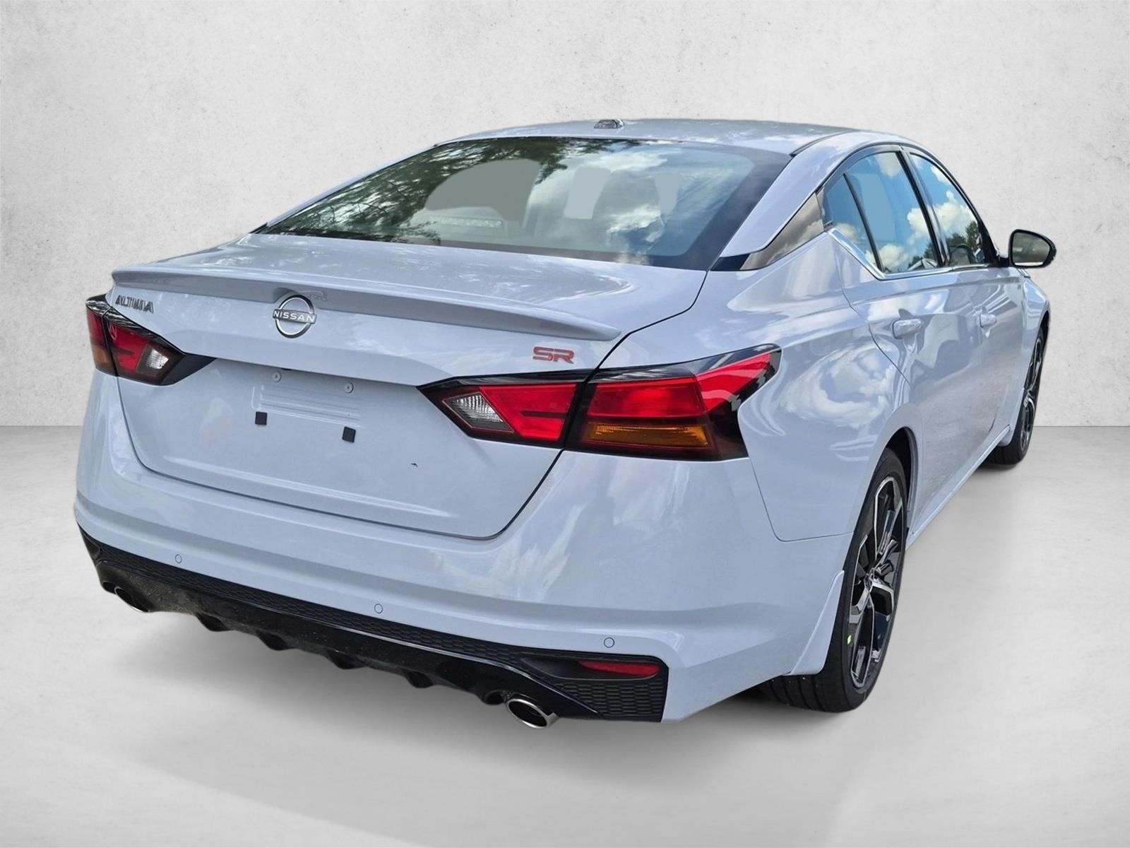 New 2026 Nissan Altima SR Sedan