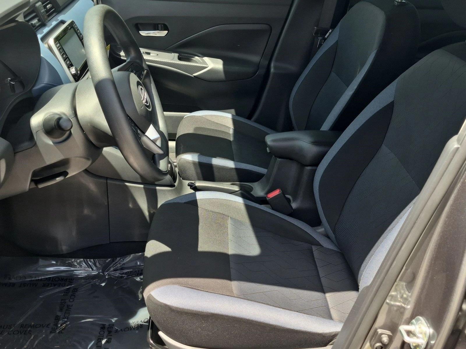 2025 Nissan Versa Sedan SV - Photo 15