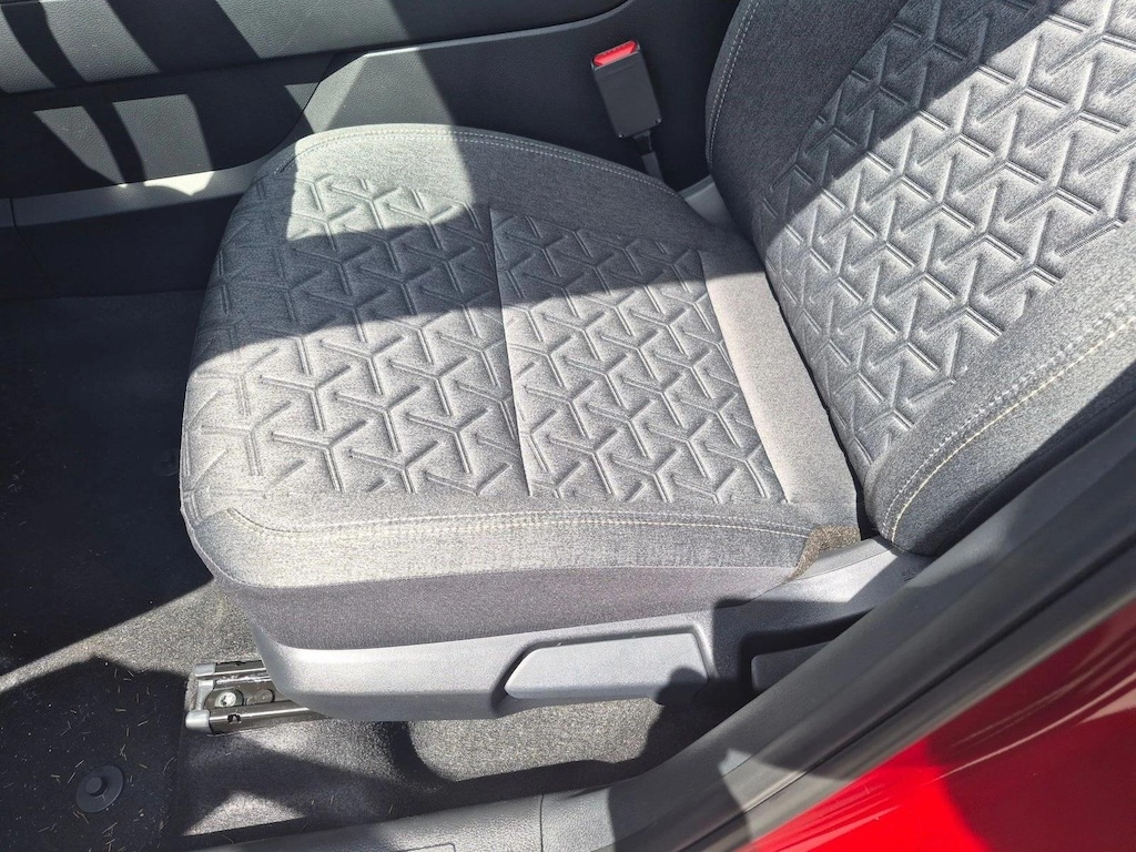 New 2027 Nissan Kicks SV SUV