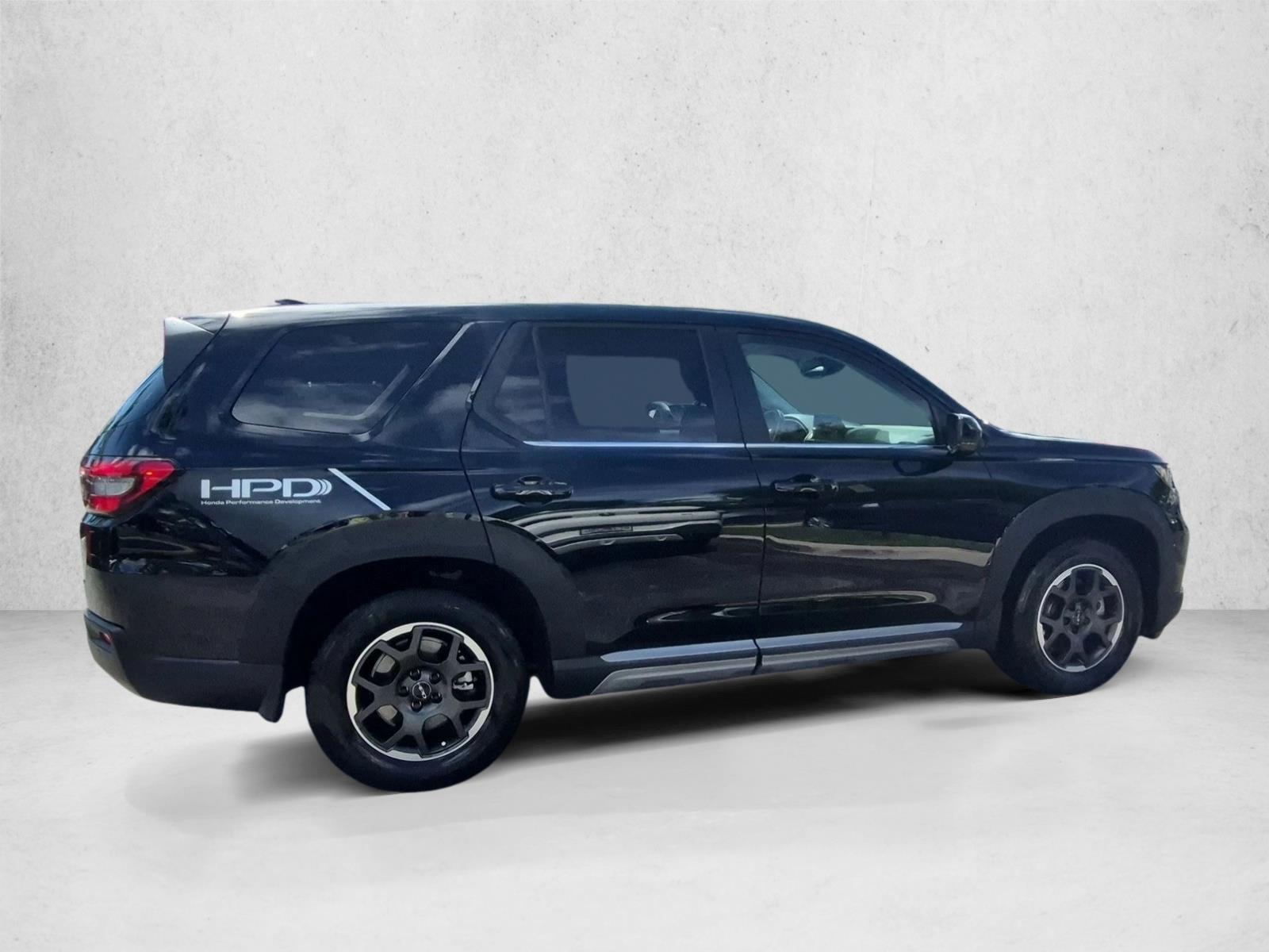 Used 2024 Honda Pilot EX-L 8 Passenger SUV