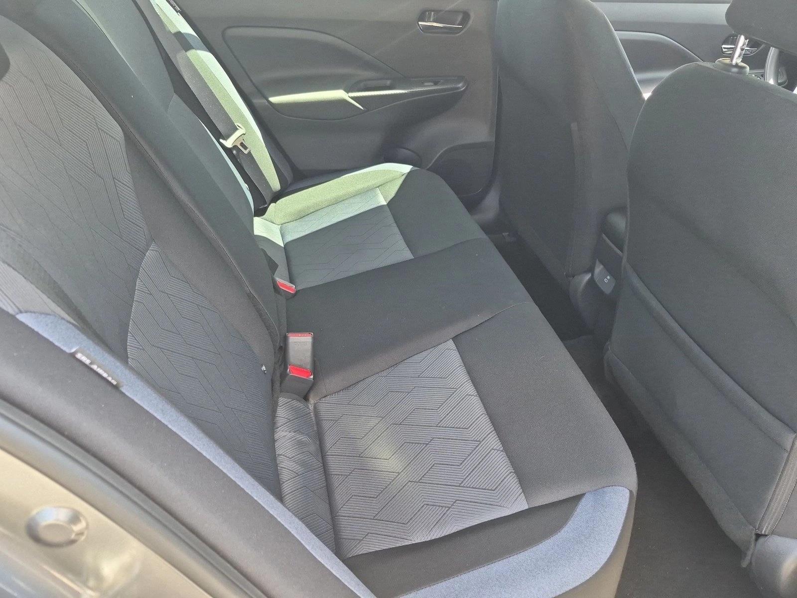 2025 Nissan Versa Sedan SV - Photo 18