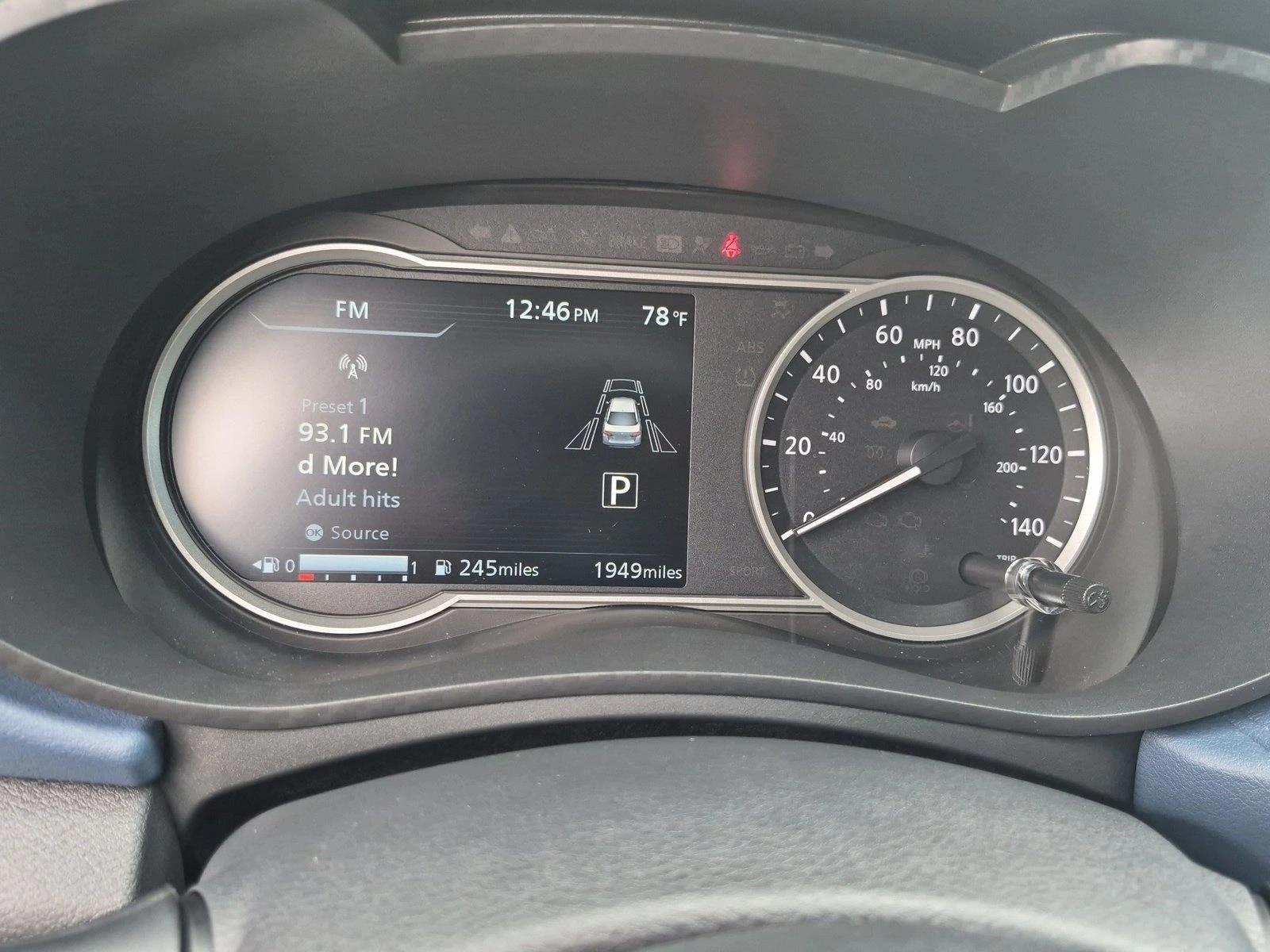 2025 Nissan Versa Sedan SV - Photo 11
