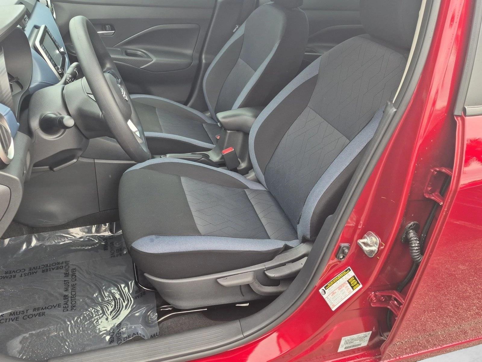 2025 Nissan Versa Sedan SV - Photo 15