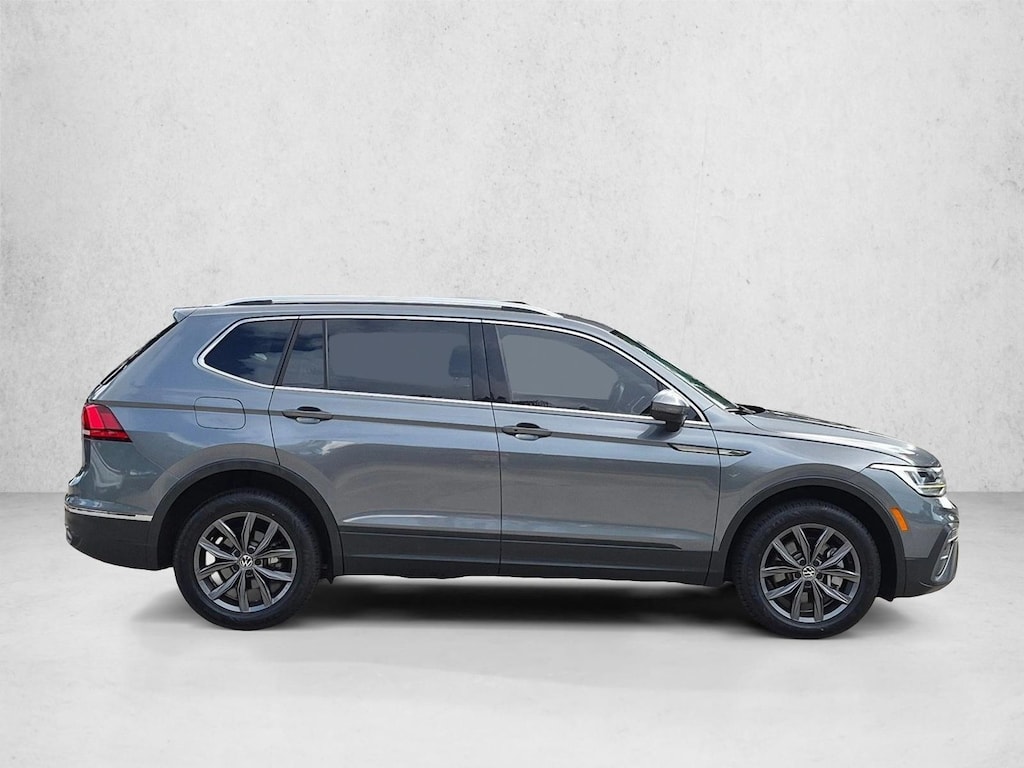 Used 2022 Volkswagen Tiguan SE SUV