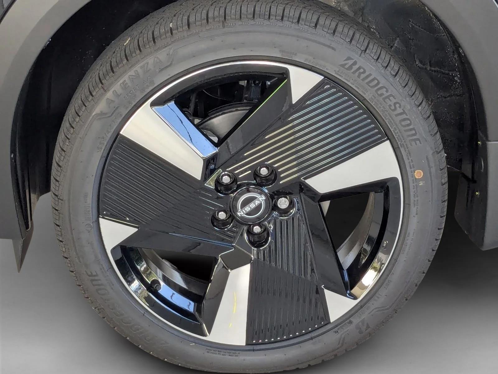 2026 Nissan KICKS SR - Photo 9