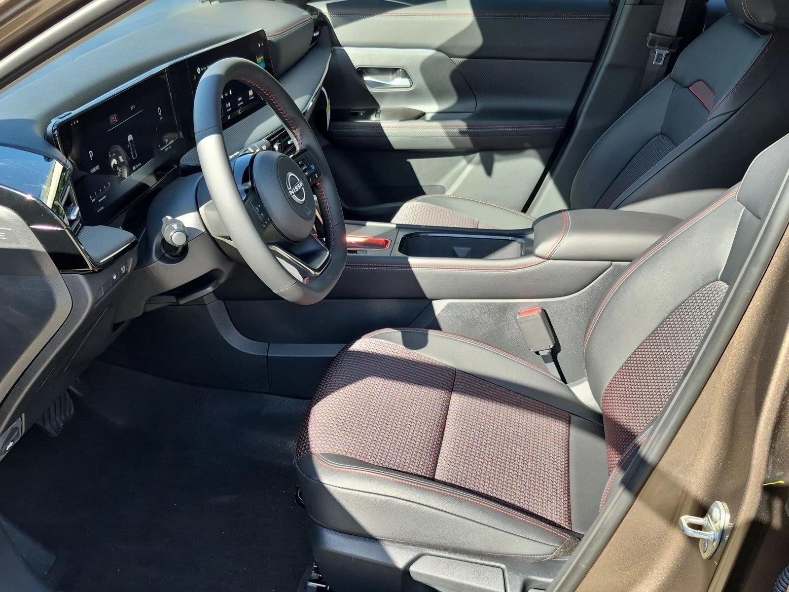 New 2027 Nissan Kicks SR SUV