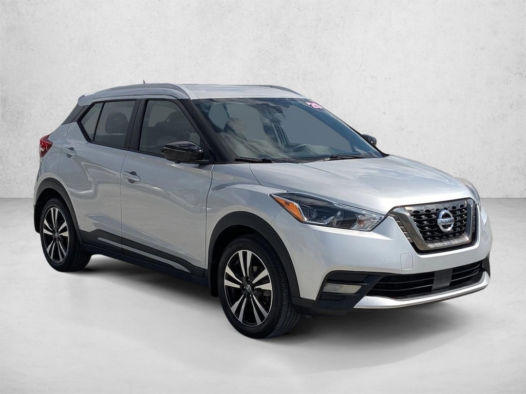 Used 2020 Nissan Kicks SR SUV