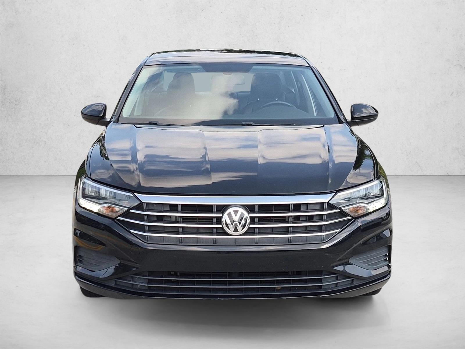 Used 2019 Volkswagen Jetta SE Sedan
