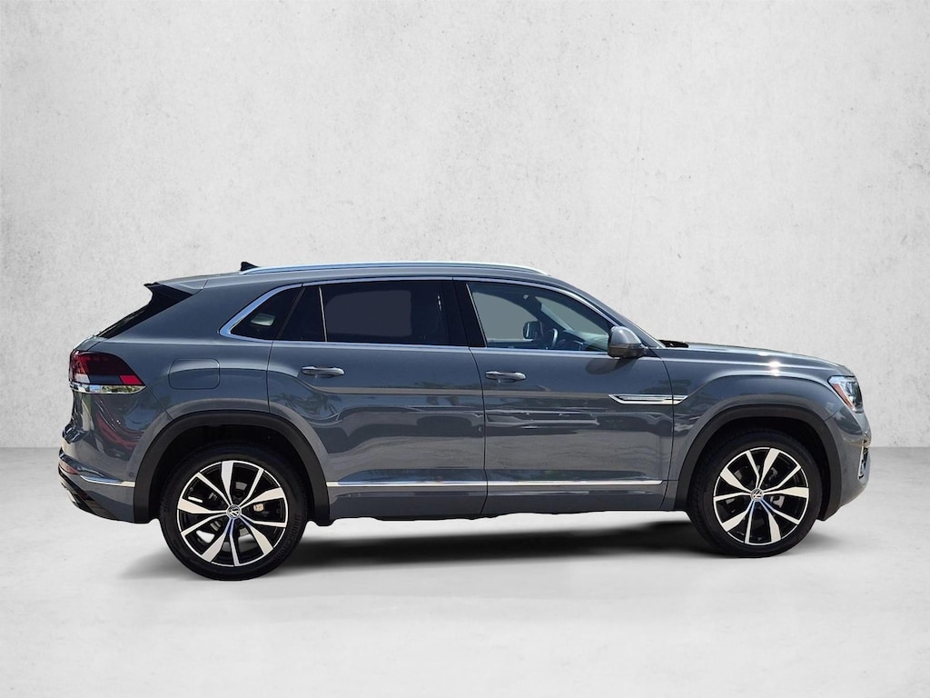 Used 2024 Volkswagen Atlas Cross Sport 2.0T SEL Premium R-Line SUV