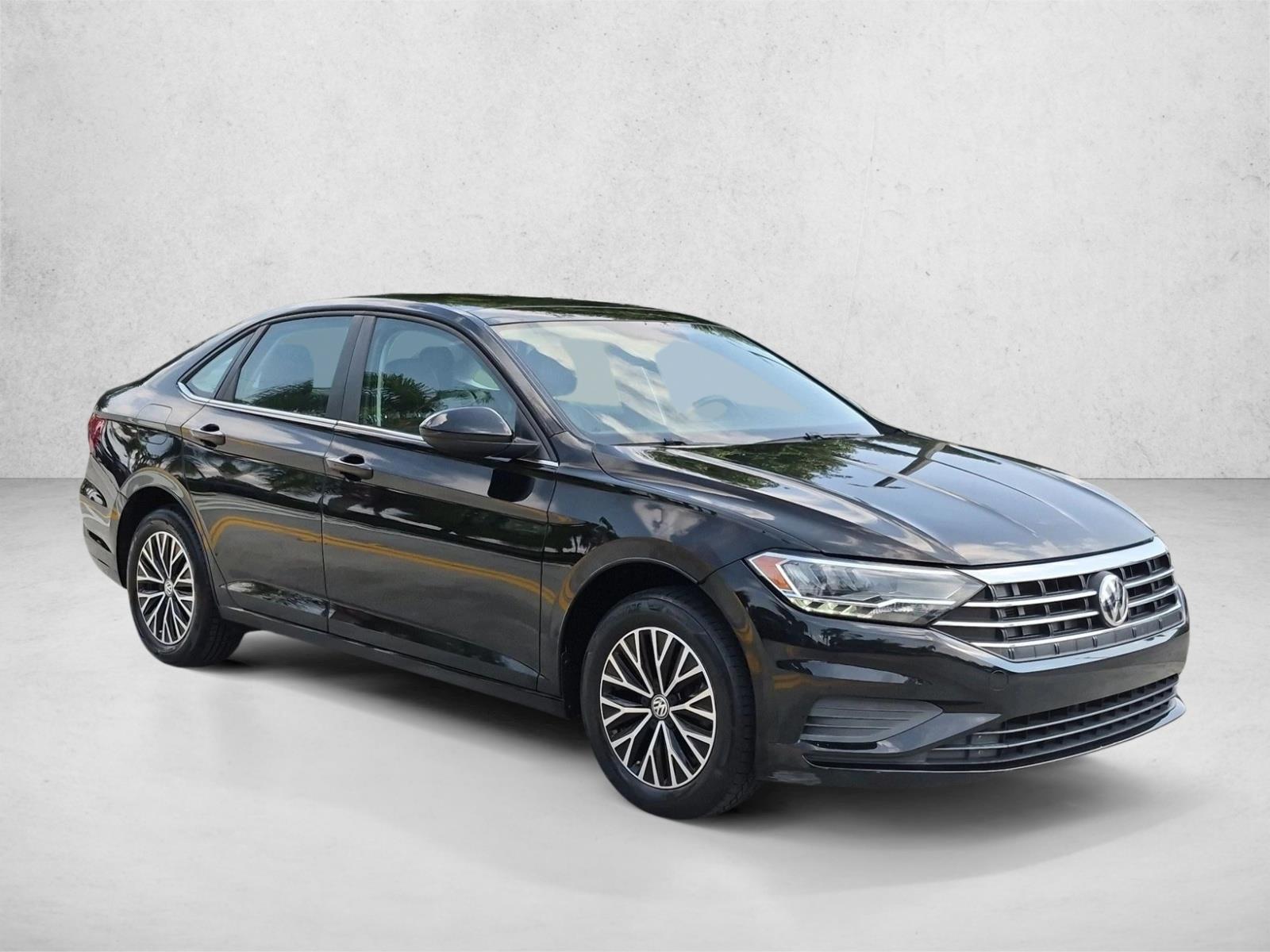 Used 2019 Volkswagen Jetta SE Sedan