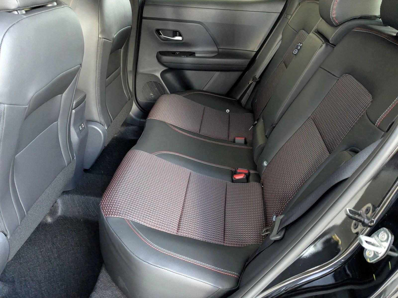 2026 Nissan KICKS SR - Photo 14