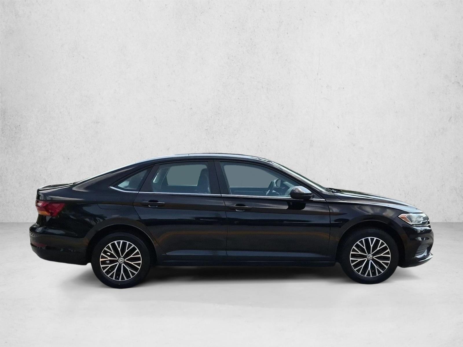 Used 2019 Volkswagen Jetta SE Sedan