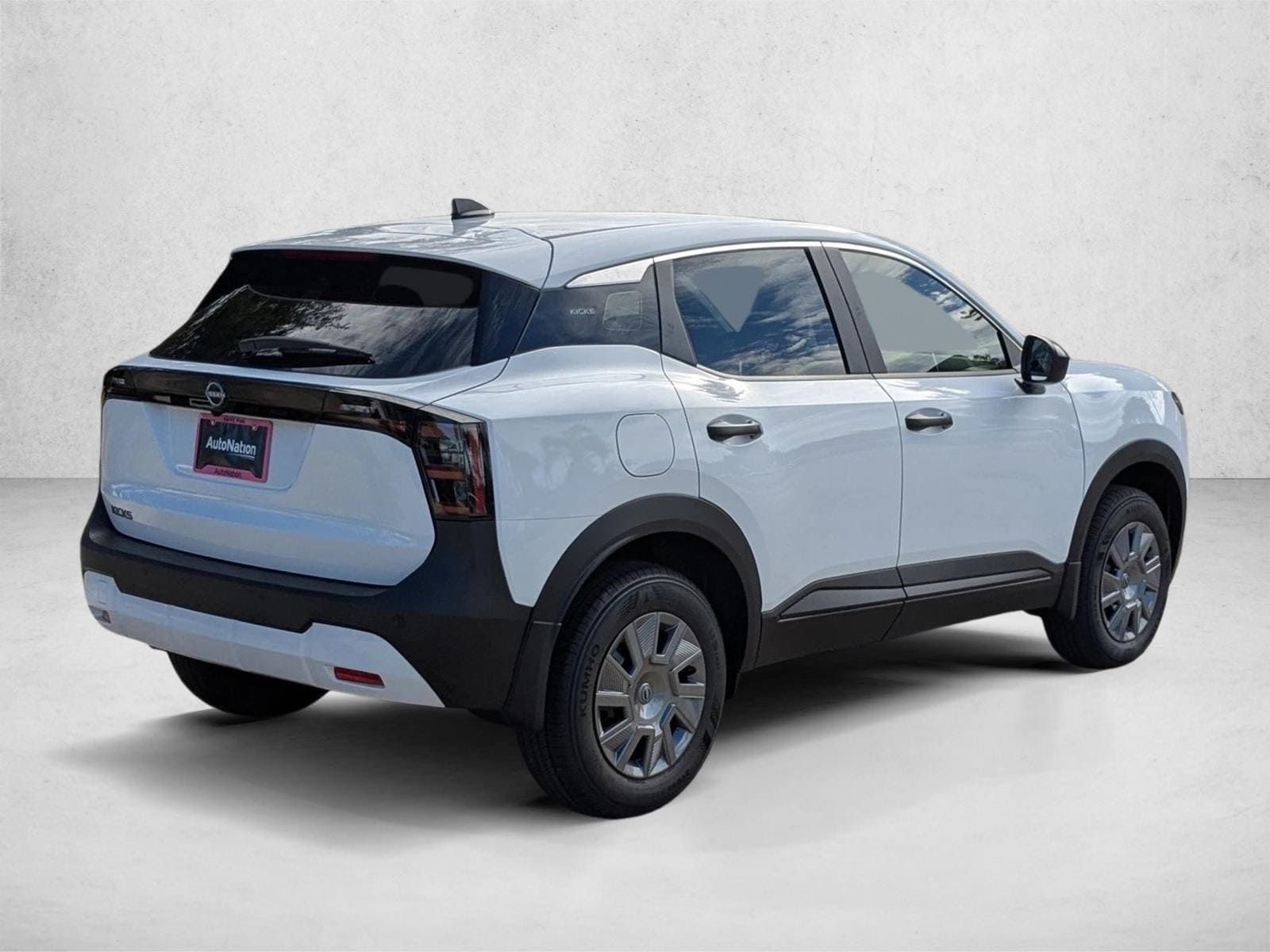 2026 Nissan KICKS S - Photo 2