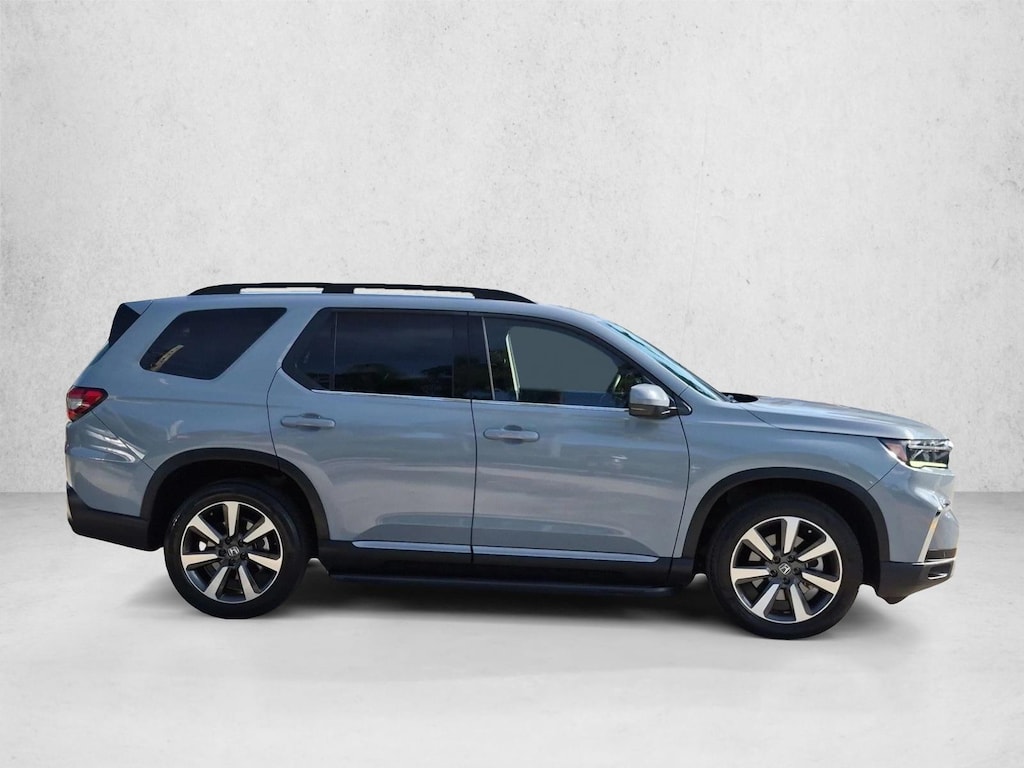 Used 2024 Honda Pilot Touring SUV