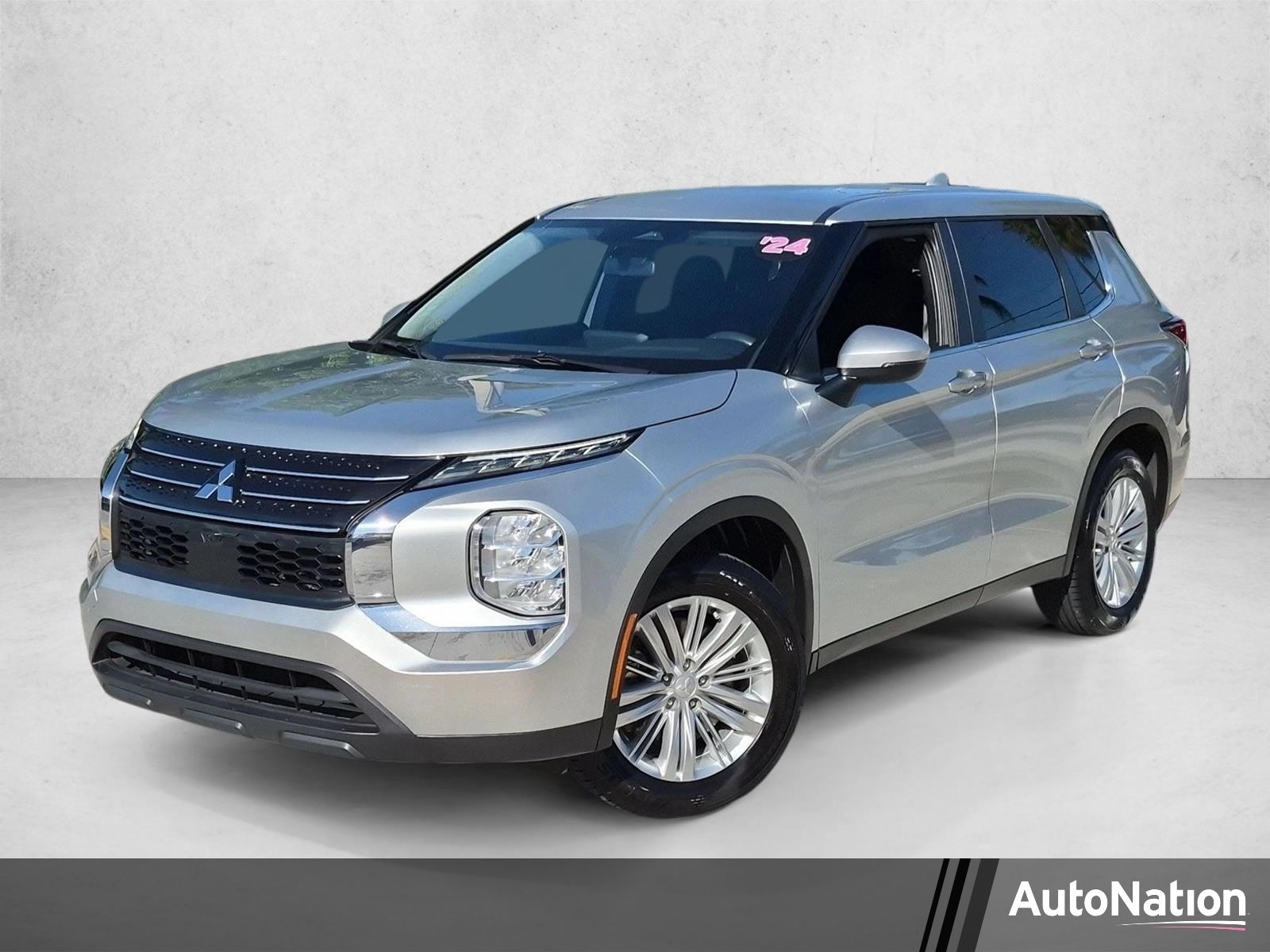 2024 Mitsubishi Outlander ES