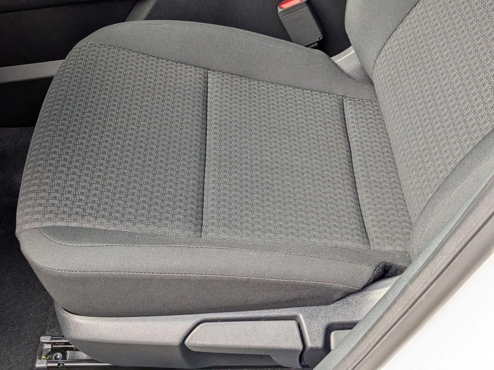 2026 Nissan KICKS S - Photo 4