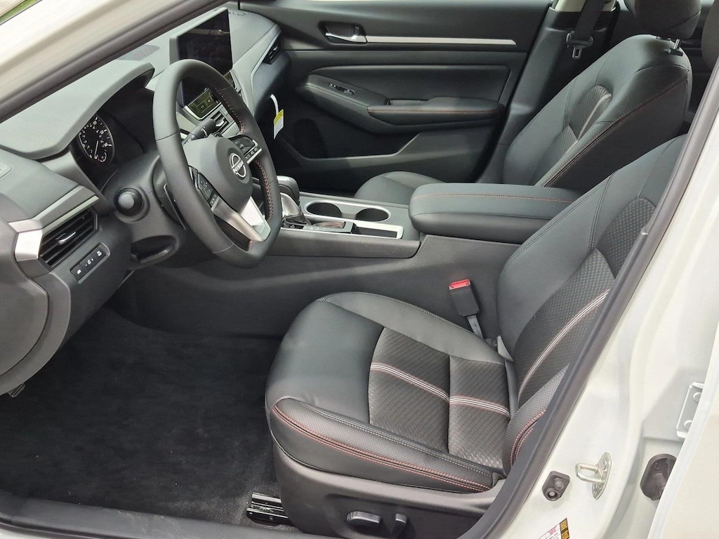 New 2026 Nissan Altima SR Sedan