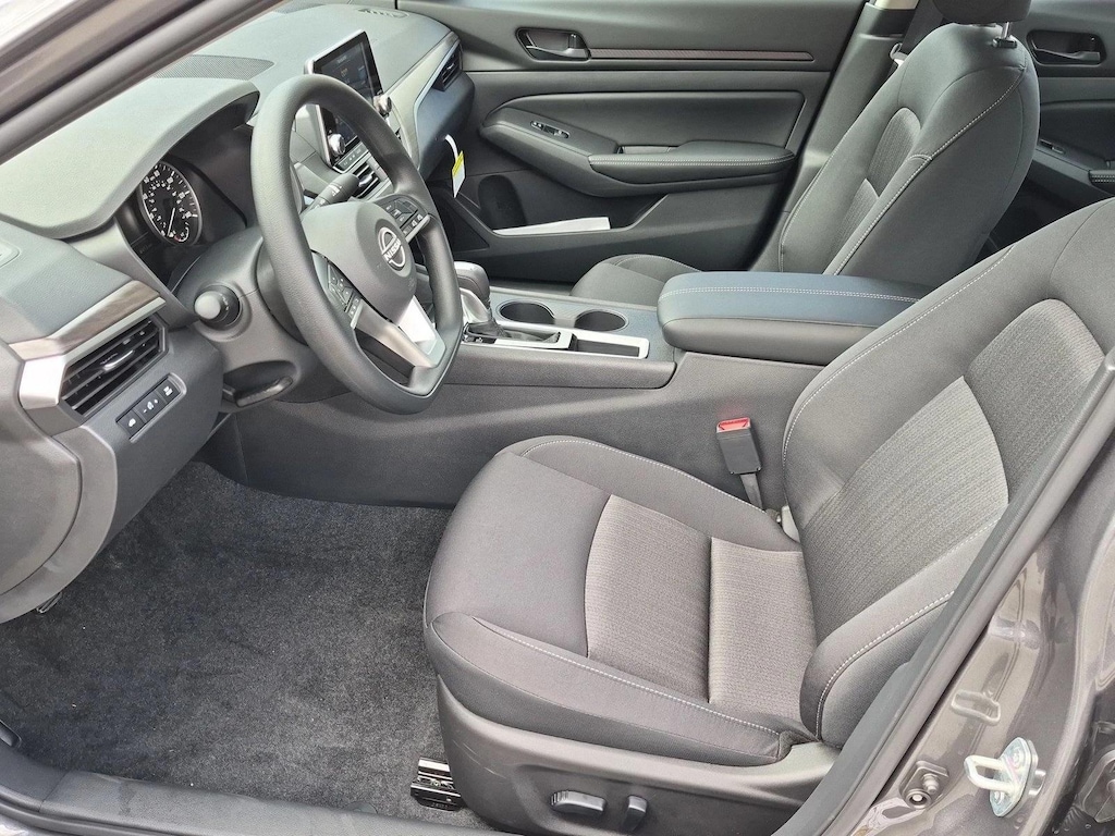 New 2026 Nissan Altima SV Sedan