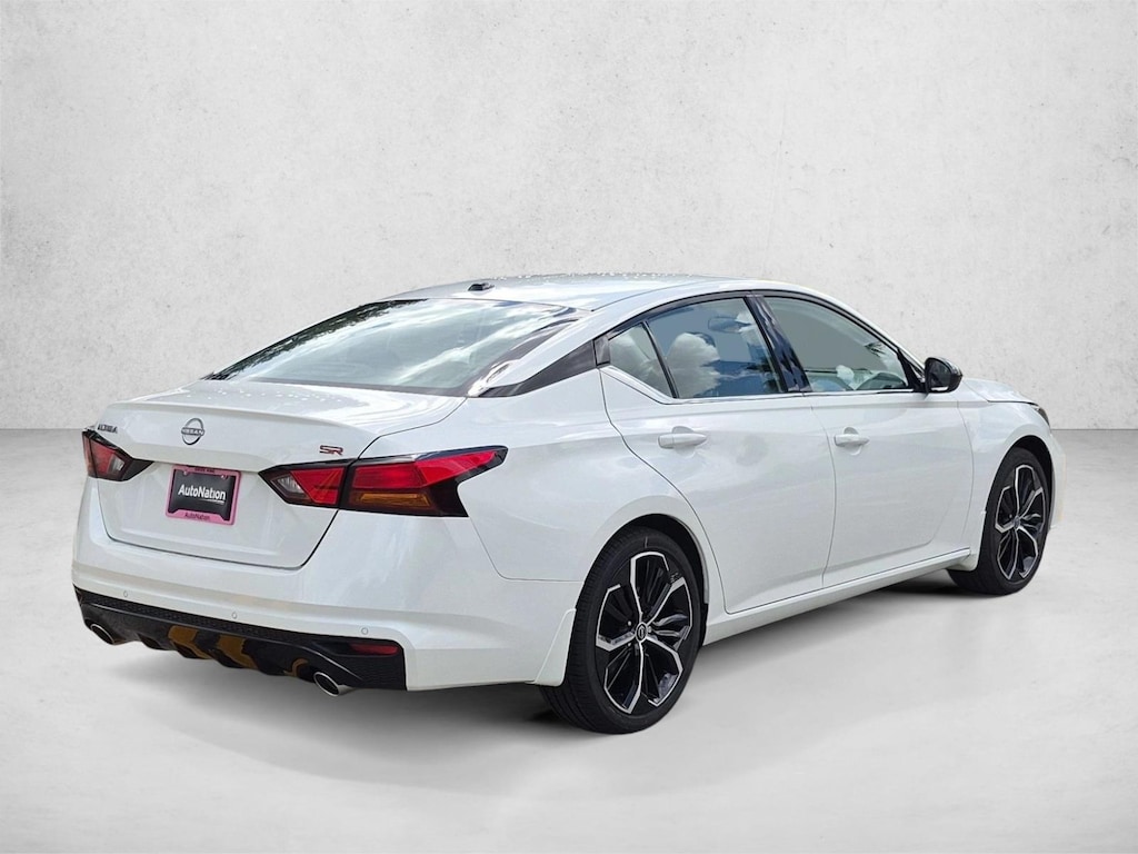 New 2026 Nissan Altima SR Sedan