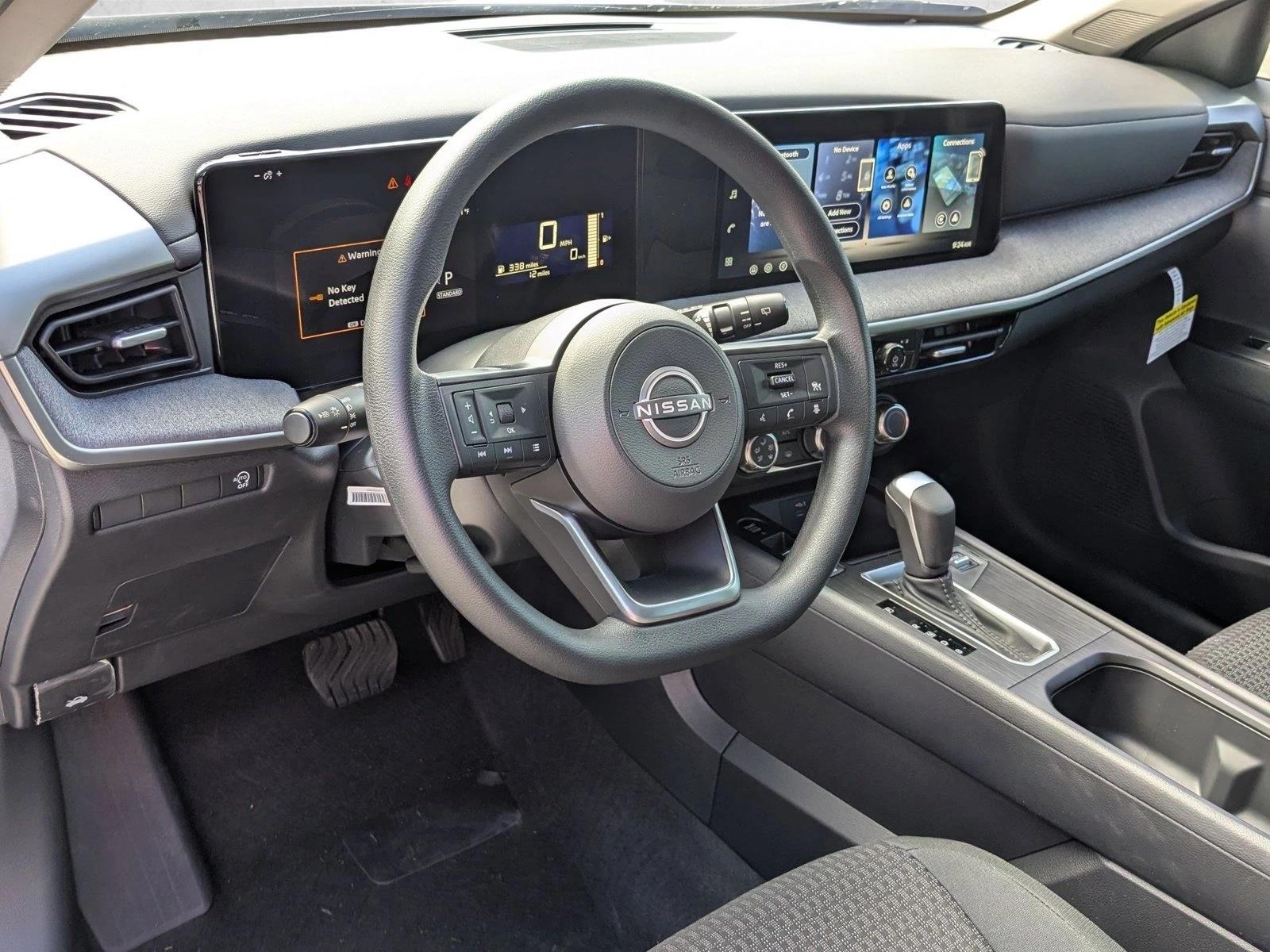 2026 Nissan KICKS S - Photo 3