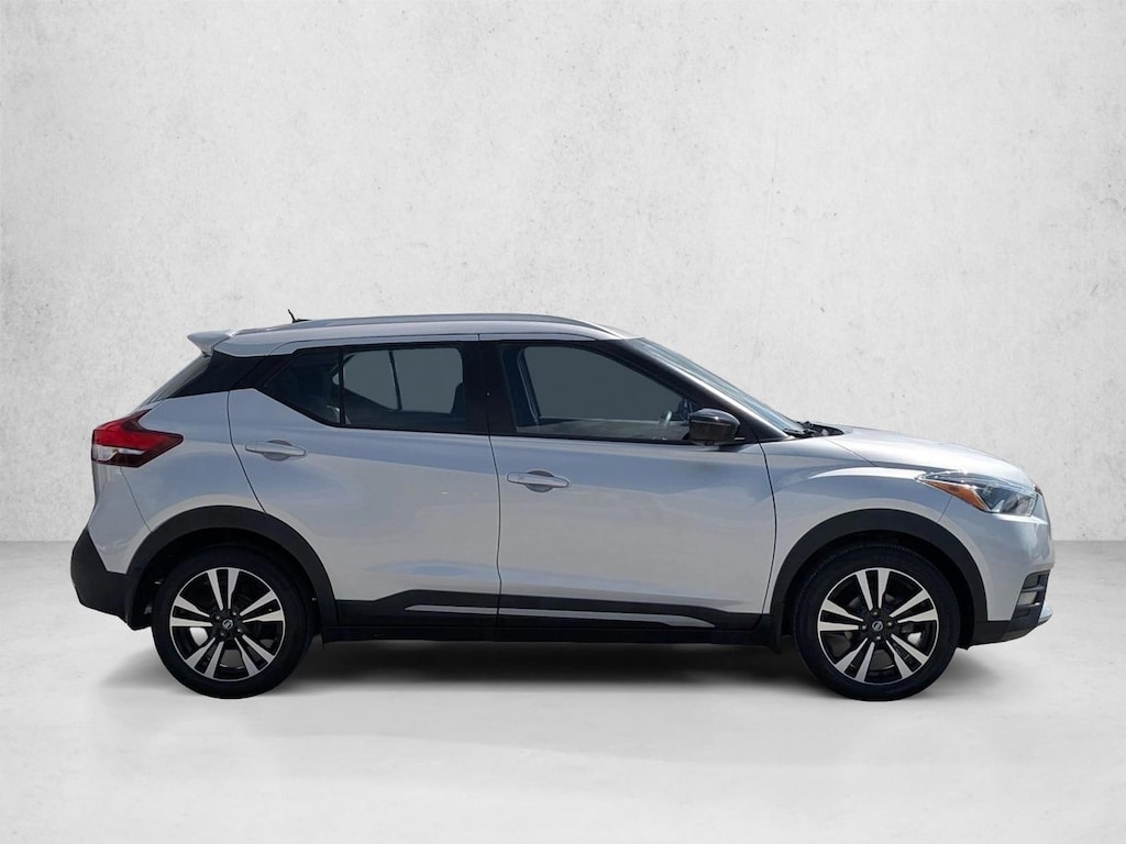 Used 2020 Nissan Kicks SR SUV