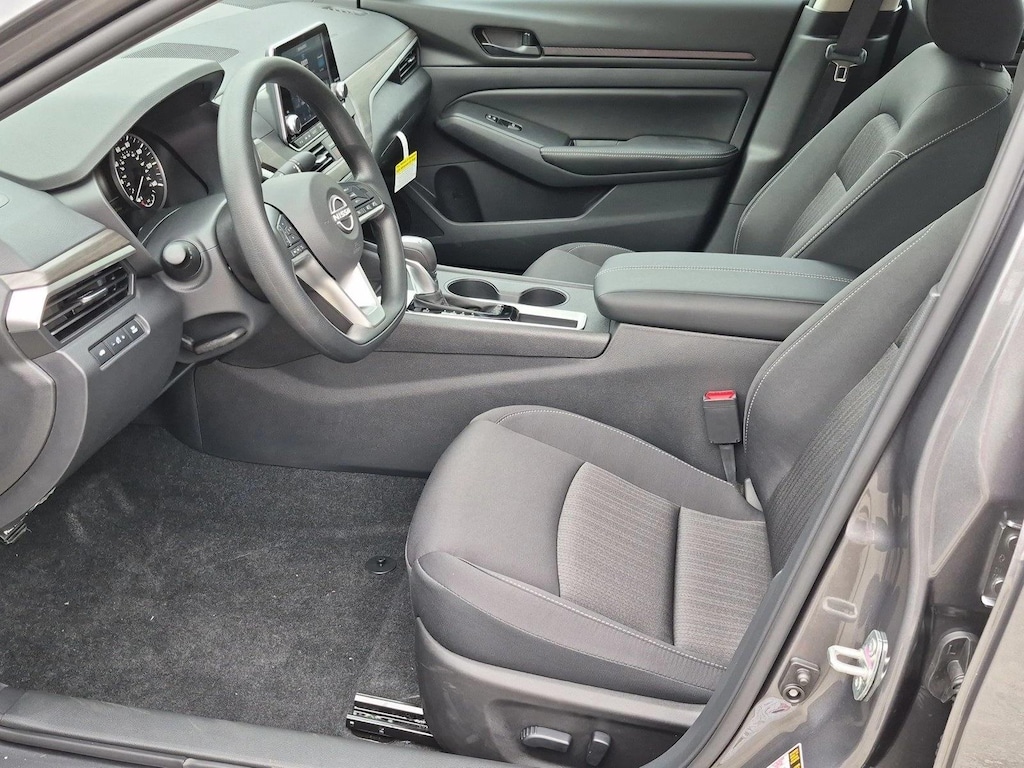 New 2026 Nissan Altima SV Sedan