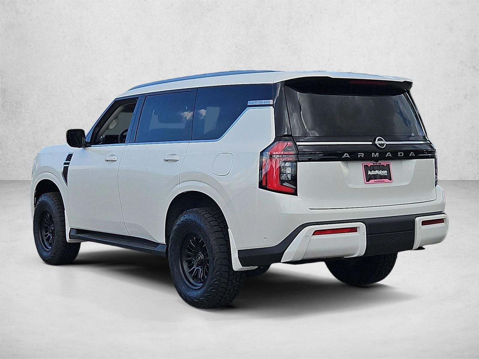 2026 Nissan Armada SV - Photo 9