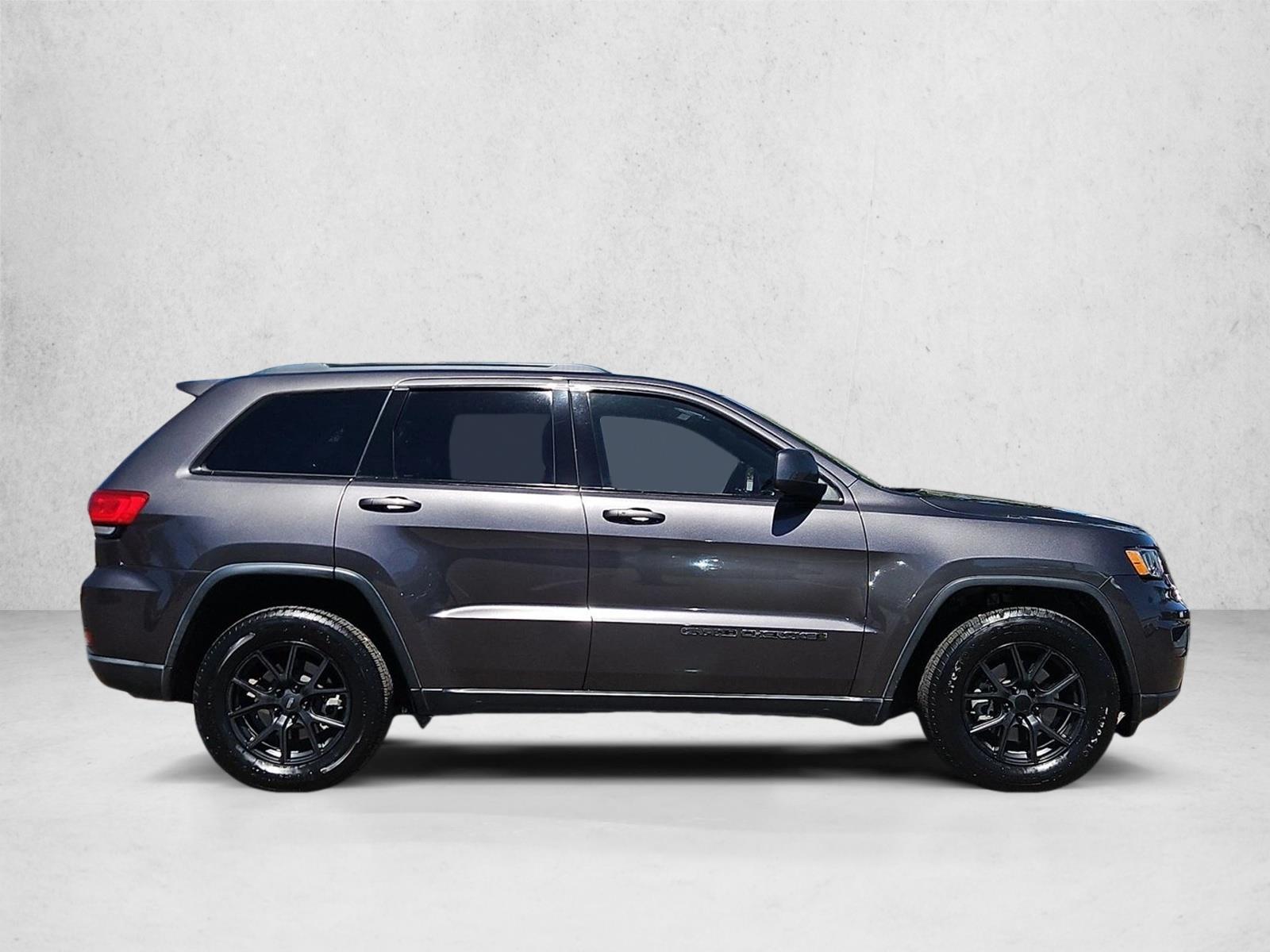 Used 2017 Jeep Grand Cherokee Laredo SUV