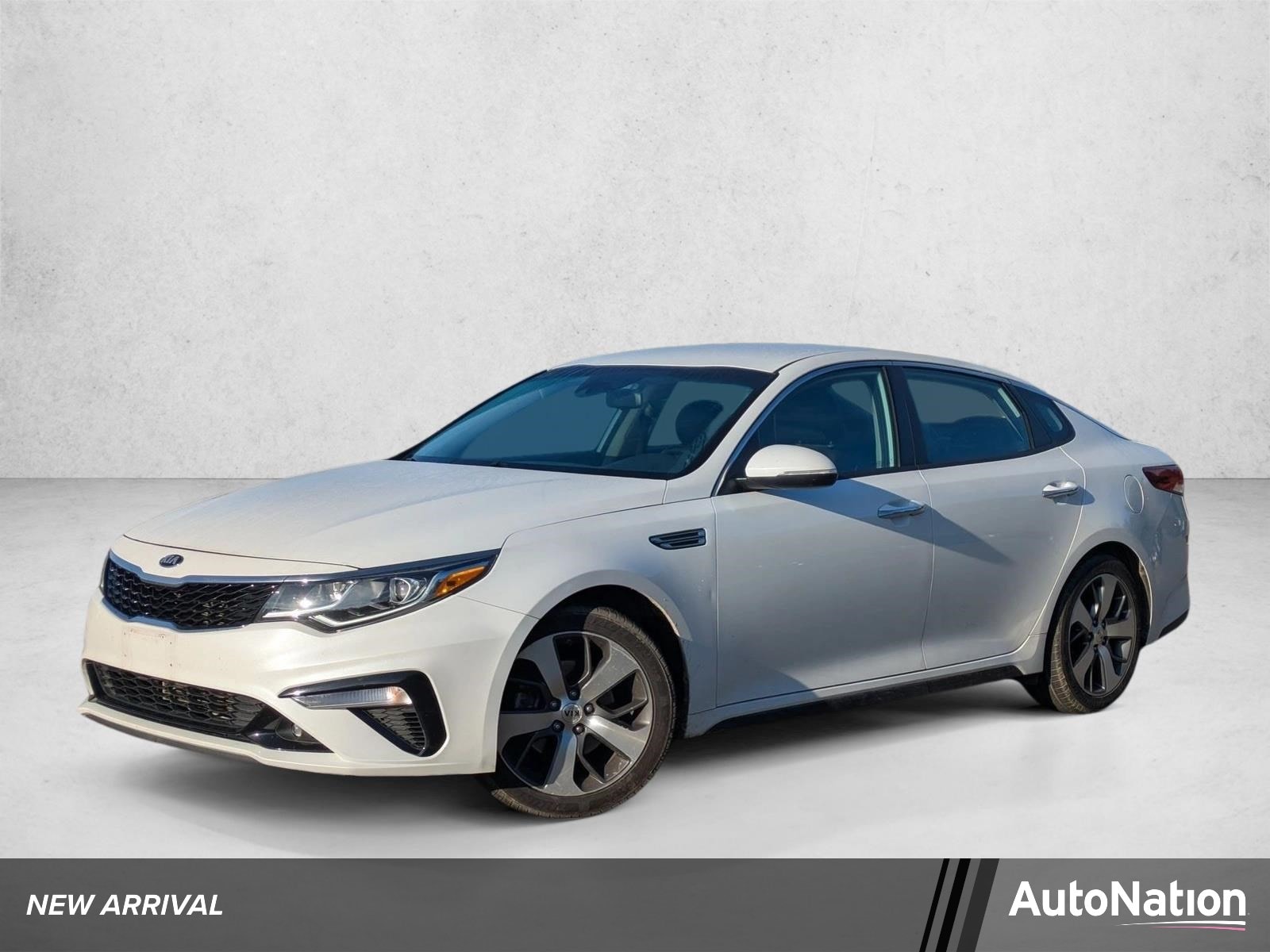 2020 Kia Optima S FWD photo