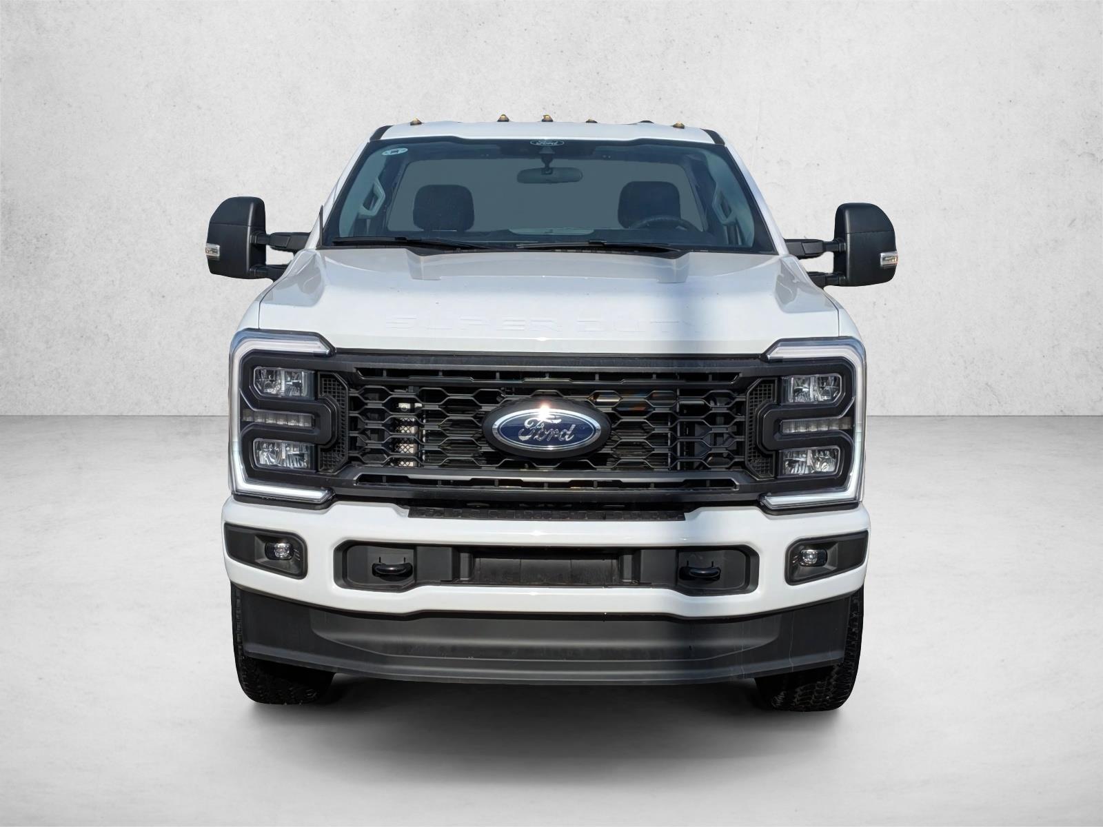 2026 Ford F-350 Super Duty XL - Photo 6