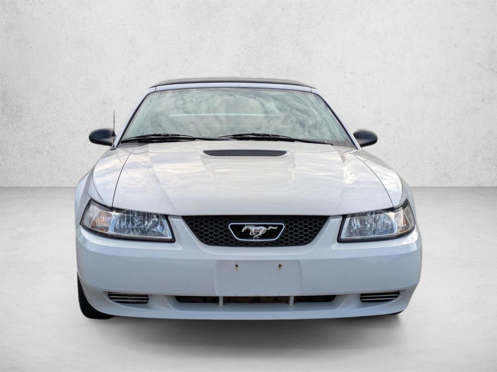 Used 2001 Ford Mustang Deluxe with VIN 1FAFP44471F194721 for sale in North Canton, OH