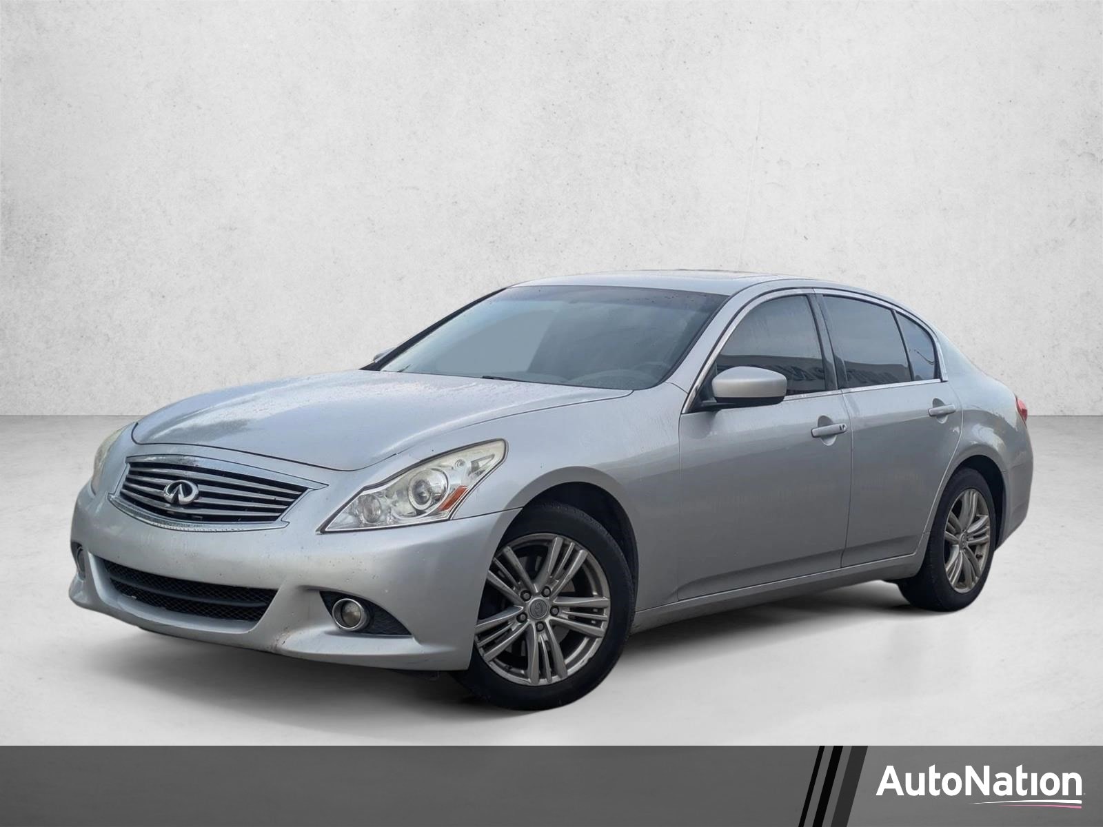 2015 INFINITI Q40