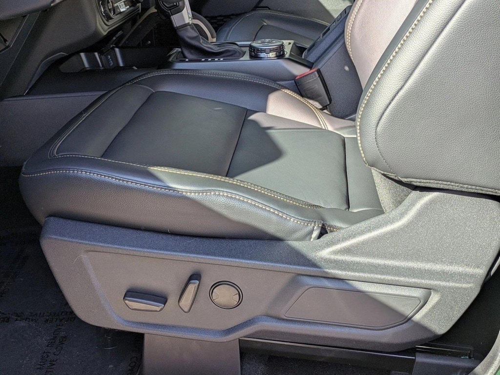 New 2025 Ford Bronco Badlands SUV