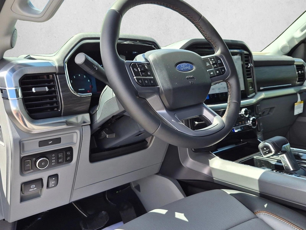 New 2026 Ford F-150 LARIAT Truck SuperCrew Cab