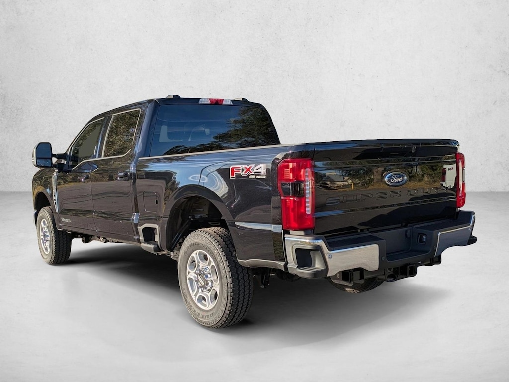 New 2026 Ford F-250 XLT Truck Crew Cab