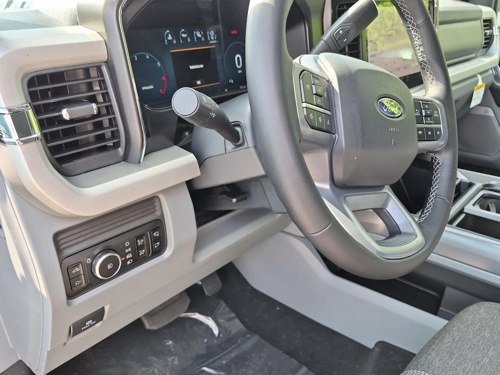 New 2027 Ford F-250 XLT Truck Crew Cab