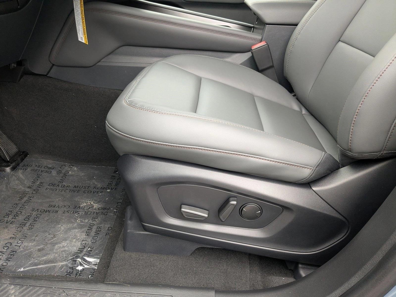New 2026 Ford Explorer Active w/200A Pkg SUV