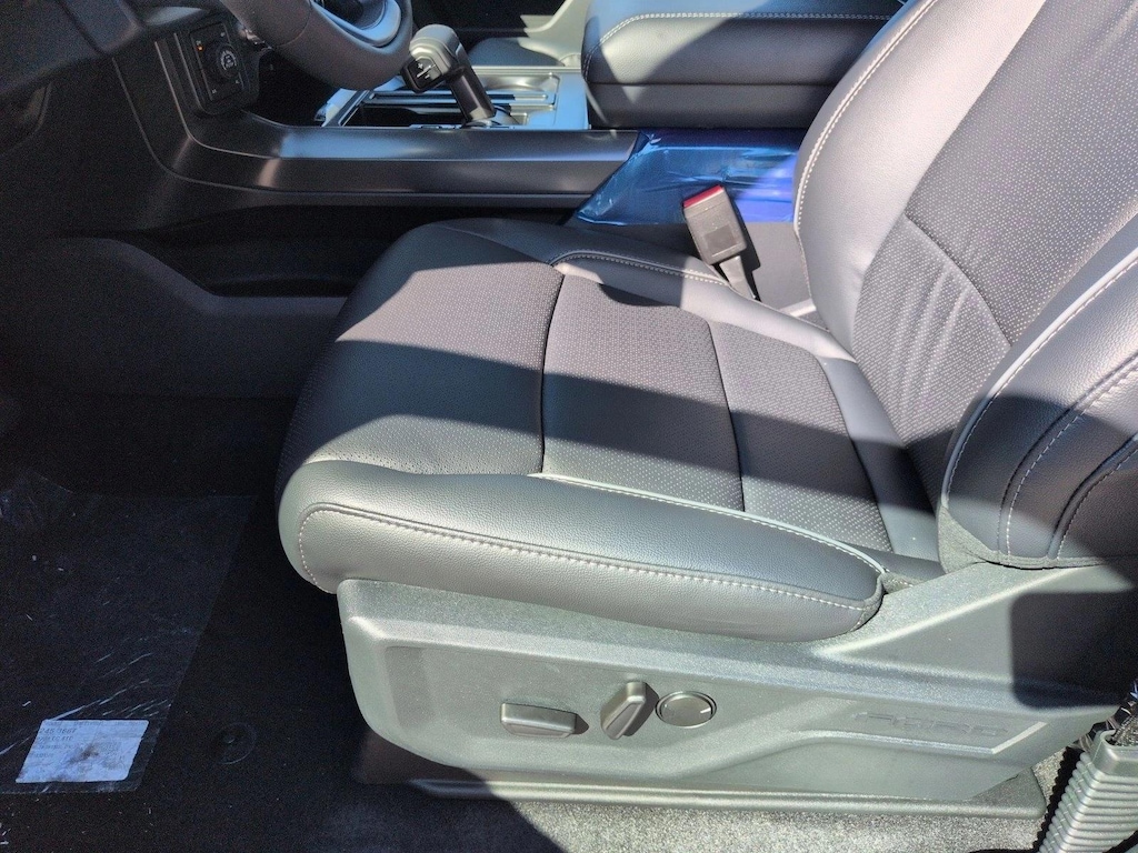 New 2026 Ford F-150 LARIAT Truck SuperCrew Cab