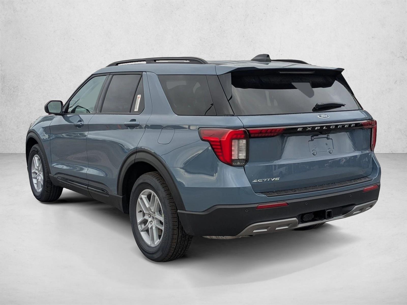 2026 Ford Explorer Active - Photo 8