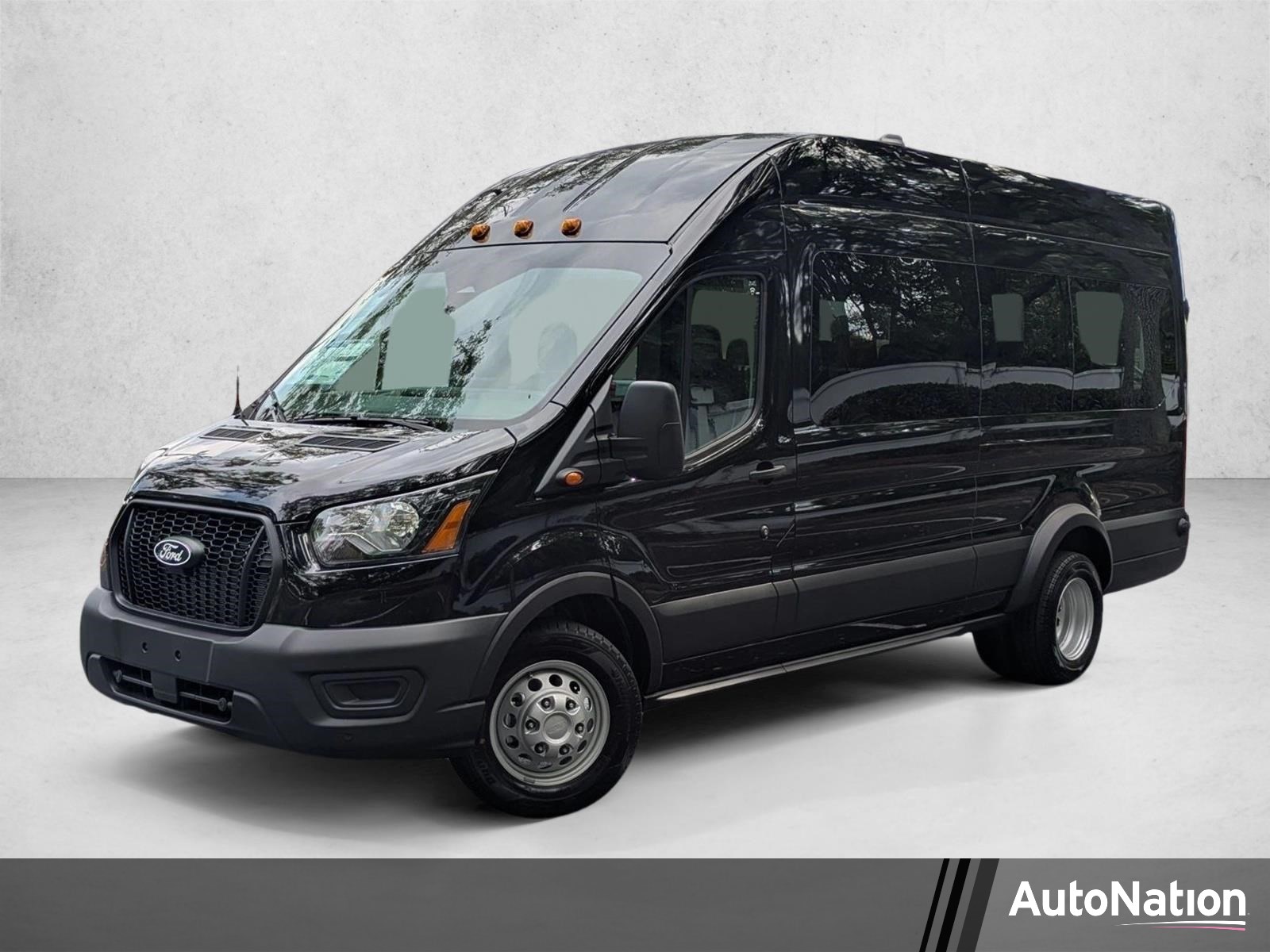  Ford Transit-350 Passenger