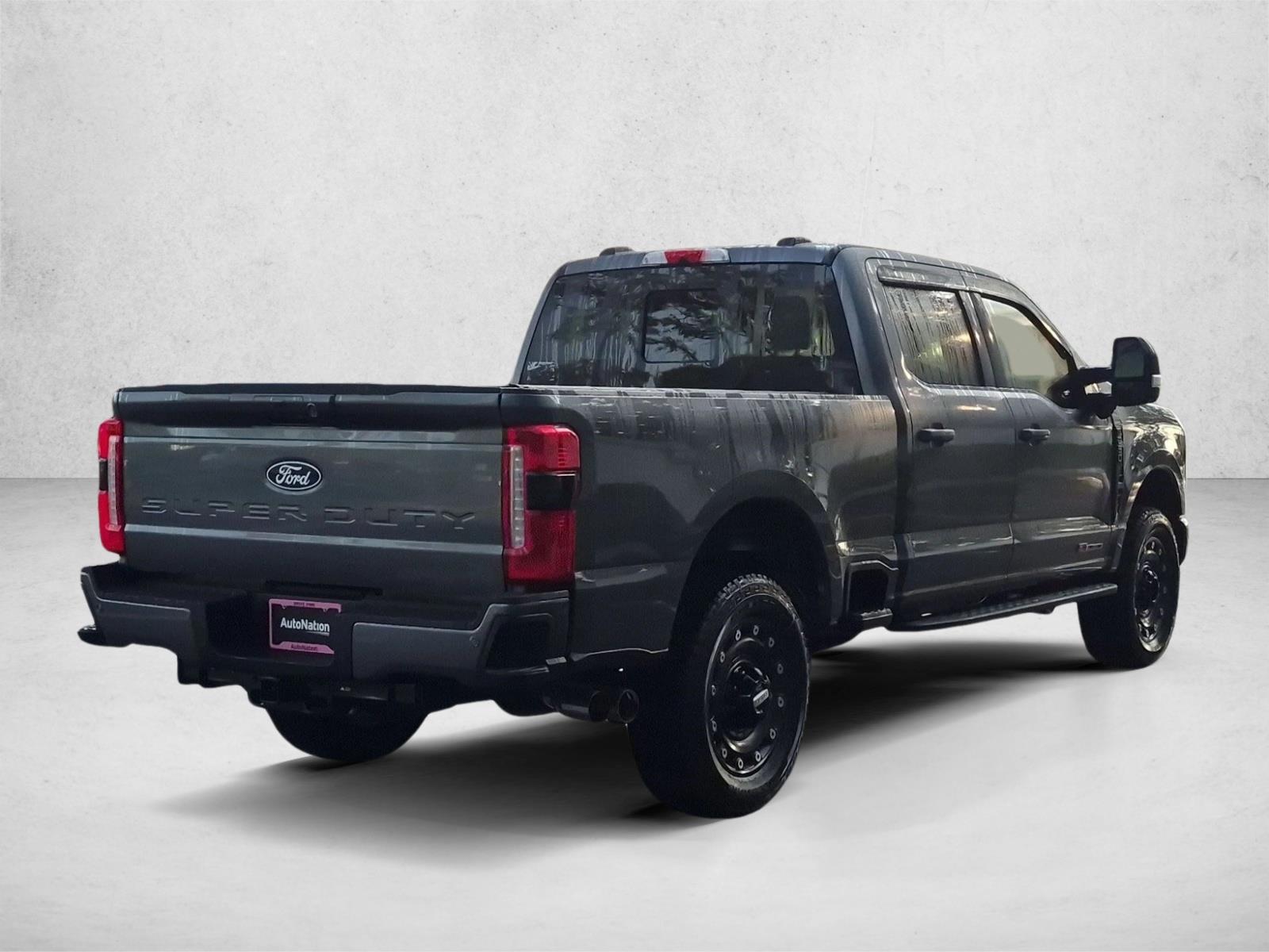 New 2027 Ford F-250 XLT Truck Crew Cab