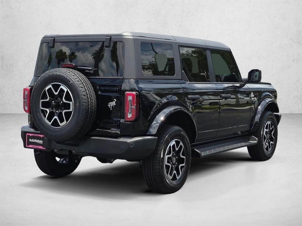 New 2026 Ford Bronco Outer Banks SUV