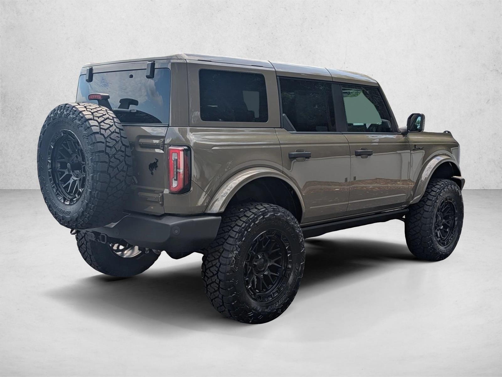 New 2026 Ford Bronco Outer Banks SUV