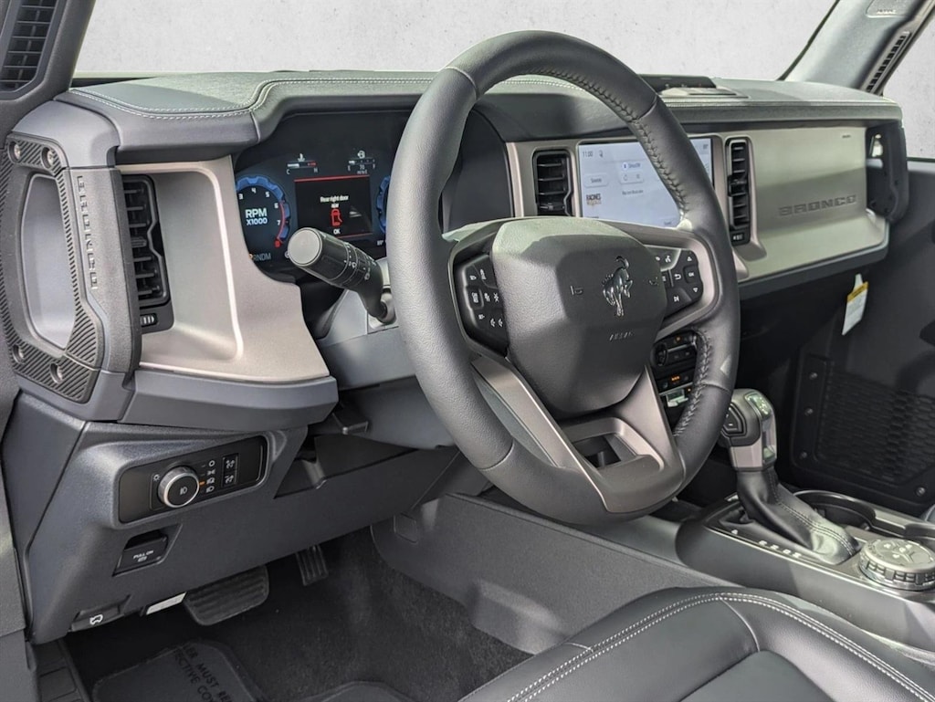 New 2026 Ford Bronco Outer Banks SUV